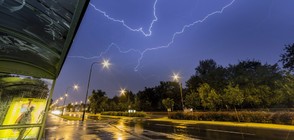 Петима загинаха, а десетки са ранени при силни бури в Полша (ВИДЕО)