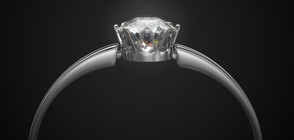 Жена откри загубен пръстен с диамант на невероятно място (ВИДЕО)