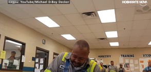 Мъж яде от най-лютите чушки в света, без да пие нищо (ВИДЕО)