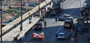 Кола се вряза в спирки в Марсилия, има загинал (ВИДЕО+СНИМКИ)