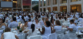 Хиляди похапнаха заедно на „Бяла вечеря” в Ню Йорк (ВИДЕО+СНИМКИ)