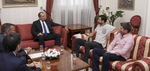 Гришо изненадващо се прибра в България, срещна се с президента (ВИДЕО+СНИМКИ)