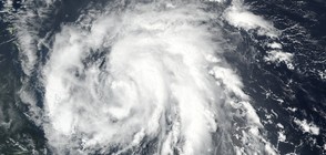 НОВА ОПАСНОСТ: Поредна тропическа буря заплашва Карибите (ВИДЕО)