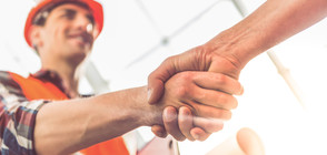 Умуват как да улеснят достъпа на работници със "синя карта"