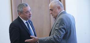 БСП поиска оставките на Валентин Радев и Валери Симеонов