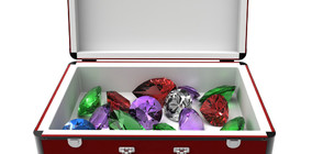 Куфар със скъпоценни камъни беше откраднат от влак във Великобритания (ВИДЕО)