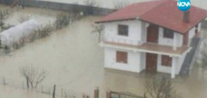 НАВОДНЕНИЯТА В АЛБАНИЯ: Евакуираха над 100 семейства