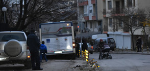 Автобус с пътници, но без шофьор блъсна четири коли във Варна (СНИМКИ)