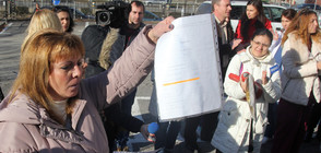 Протестиращите медици от „Пирогов” искат среща с министъра (ВИДЕО+СНИМКИ)