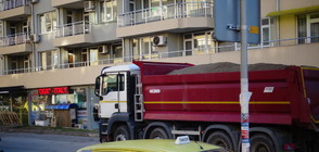 Камион уби момиче на пешеходна пътека в Благоевград (ВИДЕО+СНИМКИ)