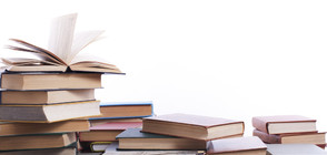 Столичната община дарява книги на училища и библиотеки