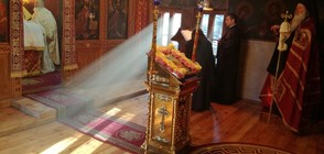 Тържествена литургия за Рождество Христово в Троянския манастир