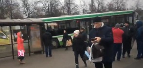 Aвтобус се вряза в спирка в Москва, има ранени (ВИДЕО+СНИМКИ)