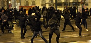Газ и шокови гранати срещу протестиращи в Атина (ВИДЕО+СНИМКИ)