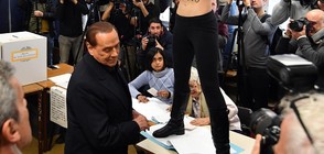Активистка се съблече пред Берлускони в знак на протест (ВИДЕО+СНИМКИ)