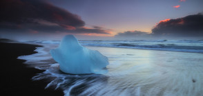 Учени откриха микропластмаса в ледената покривка в Арктика