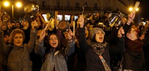 ПО СЛУЧАЙ 8 МАРТ: Национална стачка с тенджери и тигани в Испания (ВИДЕО+СНИМКИ)