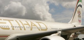 Пилот върна самолет заради последно "сбогом" с внук