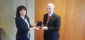 Караянчева се срещна с председателя на турския парламент Исмаил Кахраман