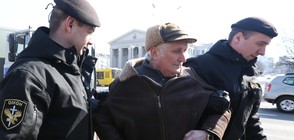 30 задържани на забранен опозиционен протест в Беларус (СНИМКИ)