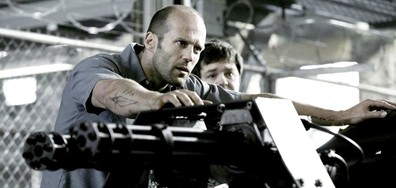 Джейсън Стейтъм се опитва да оцелее в “Смъртоносна надпревара” по NOVA