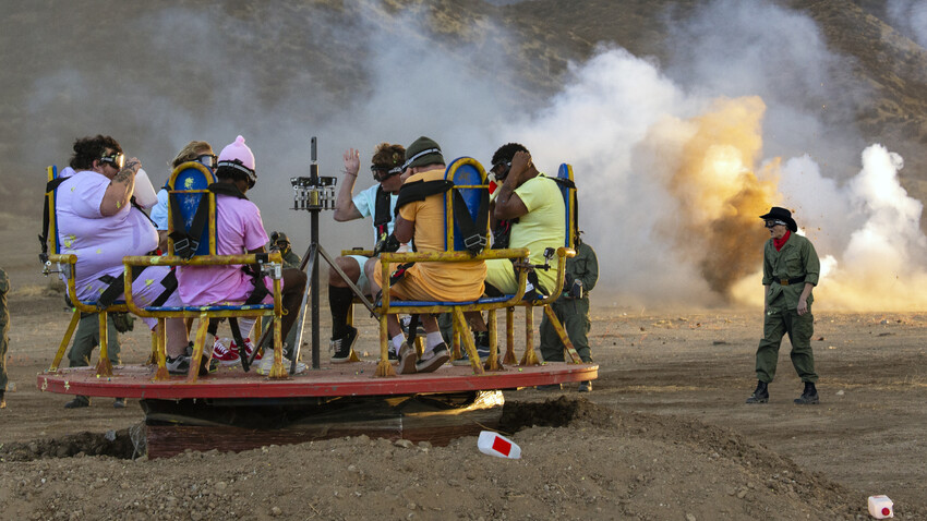 Jackass: Кретени завинаги