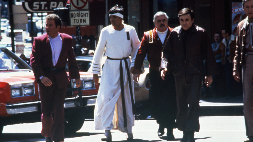 Стар Трек: Пътуване към вкъщи