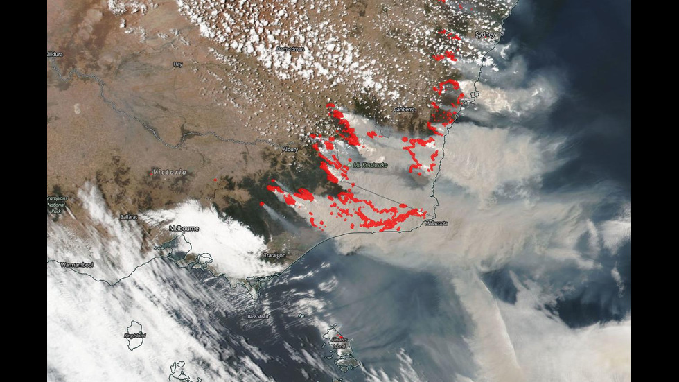 НАСА засне пожарите в Австралия от Космоса
