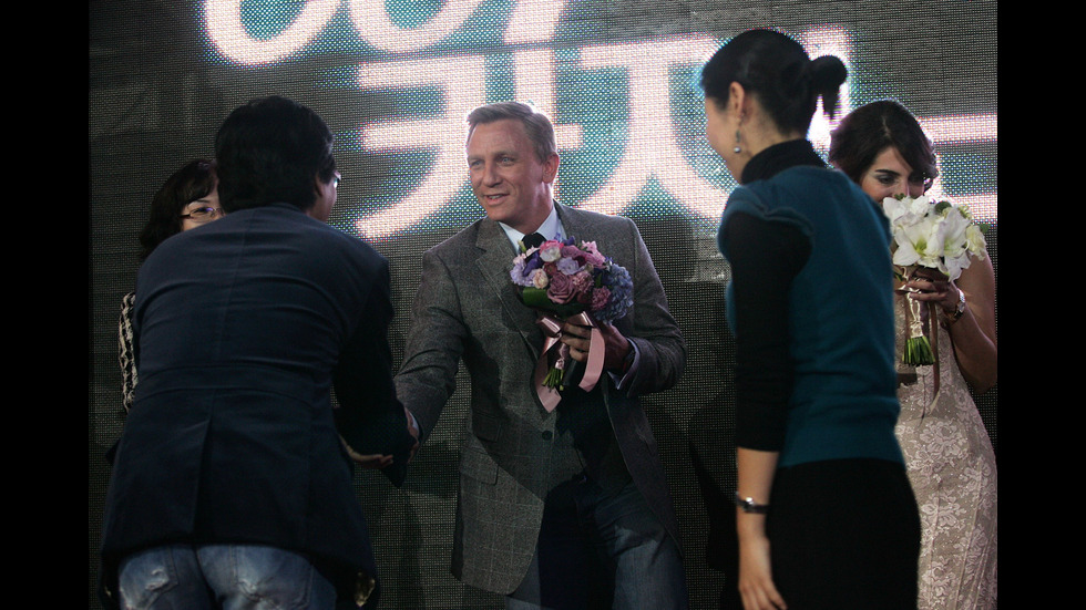 Даниел Крейг - секси агентът 007 на 52