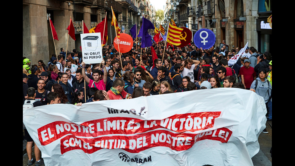 600 000 поддръжници на независимостта на Каталуния участваха в демонстрация в Барселона