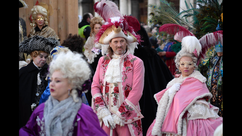 Откриха карнавала във Венеция