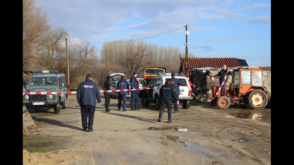 При грабеж: Мними полицаи с бухалки пребиха жестоко възрастна двойка