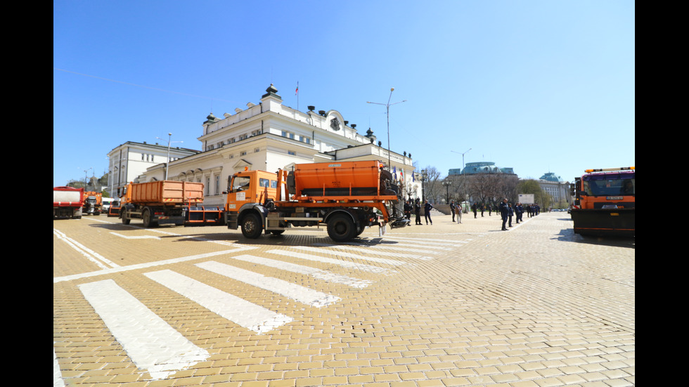 Пътни строители излизат отново на протест