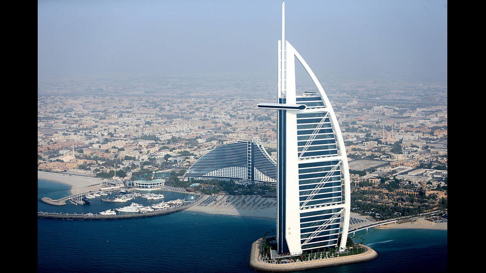 7-ЗВЕЗДЕН ЛУКС: Уникалната атмосфера на дубайския „Бурдж ал Араб“