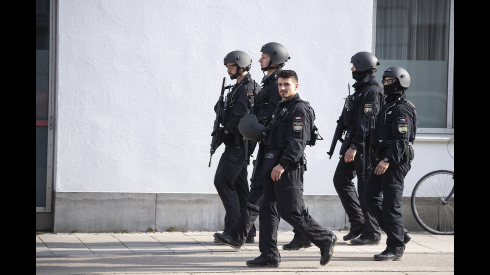 Стрелба в центъра на Мюнхен, има жертви