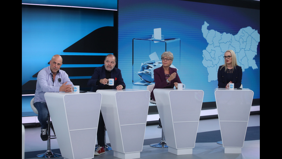 ЗАД КАДЪР: Изборният ден по NOVA В СНИМКИ