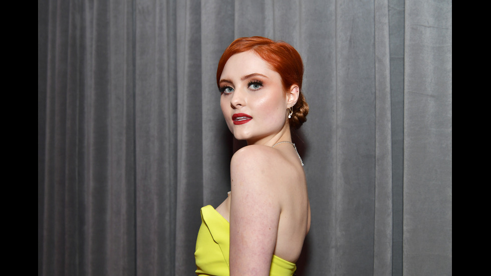 Стил и сексапил завладяха червения килим на наградите „Грами”