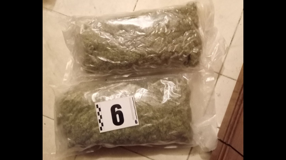 Иззеха над 2 килограма наркотици от жилище в София