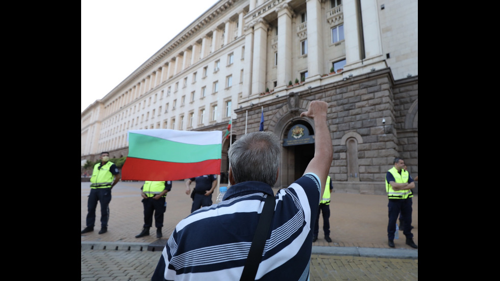 Пореден ден на антиправителствени протести