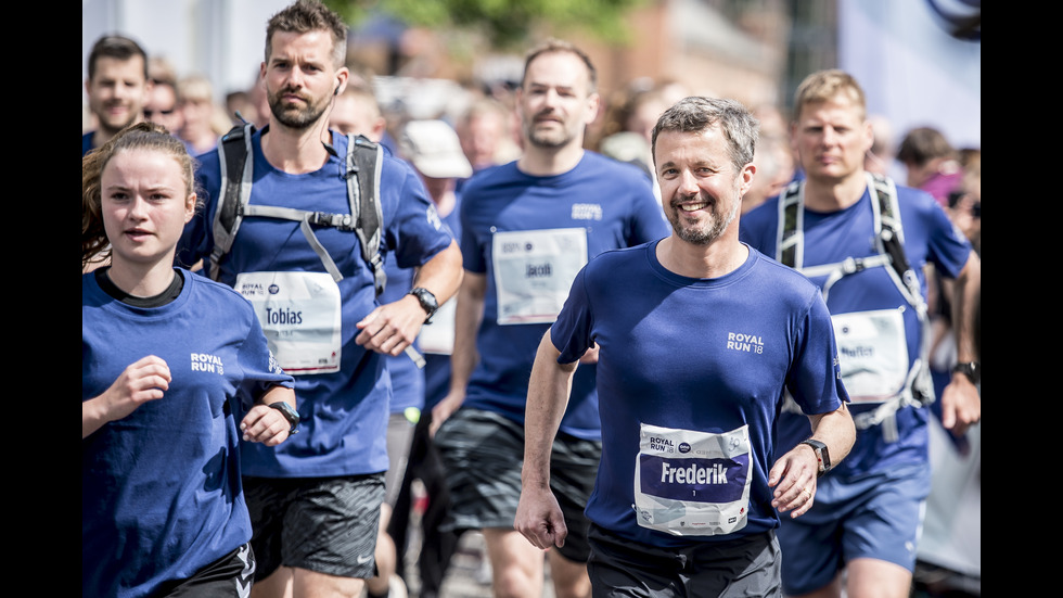 Новият крал на Дания: Какво не знаем за Фредерик Х