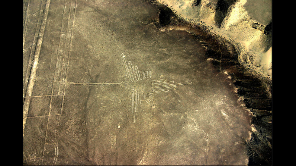 Гигантските знаци (геоглифи) в пустинната местност Наска в Перу