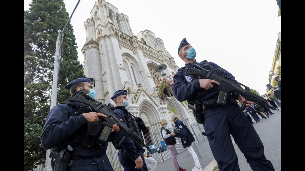 Атака с нож в църква в Ница