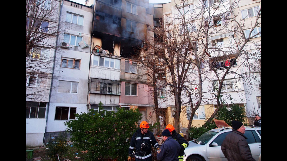 Взрив разтърси жилищен блок във Варна