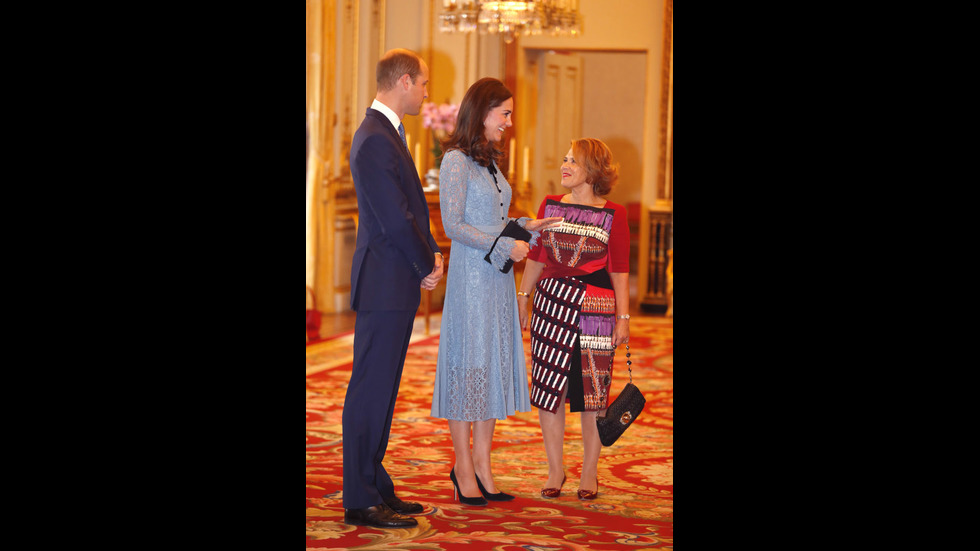 Кейт Мидълтън на прием в Бъкингамския дворец