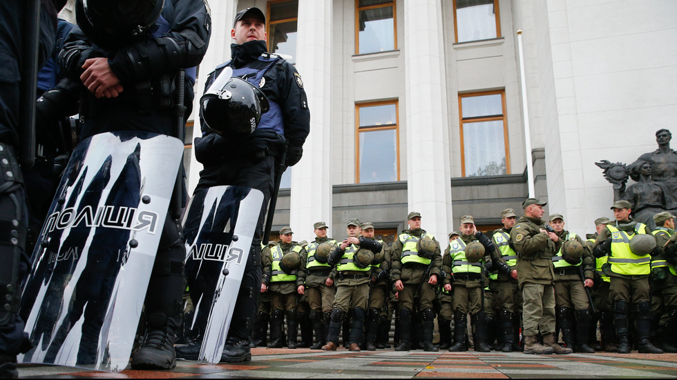 СБЛЪСЪЦИ В УКРАЙНА: Четирима пострадаха по време на протест