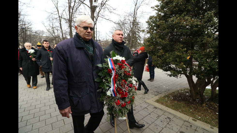 БЧК почете паметта на героите-медици