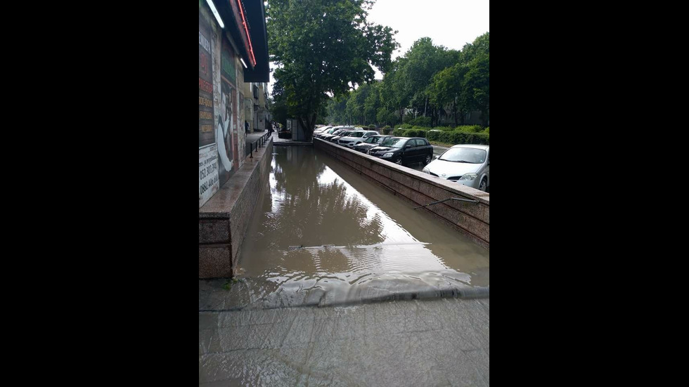 Варна под вода след голям порой