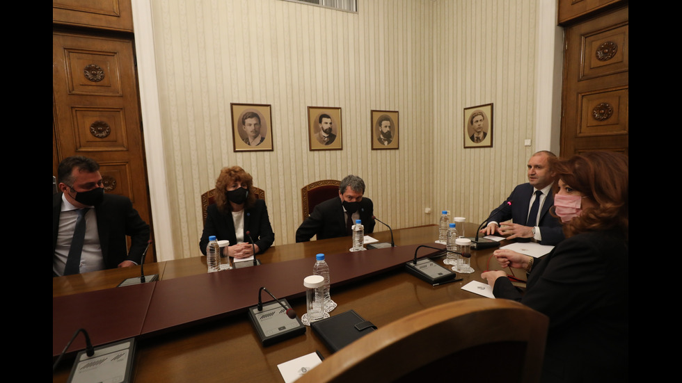 Започнаха консултациите при президента за нов кабинет