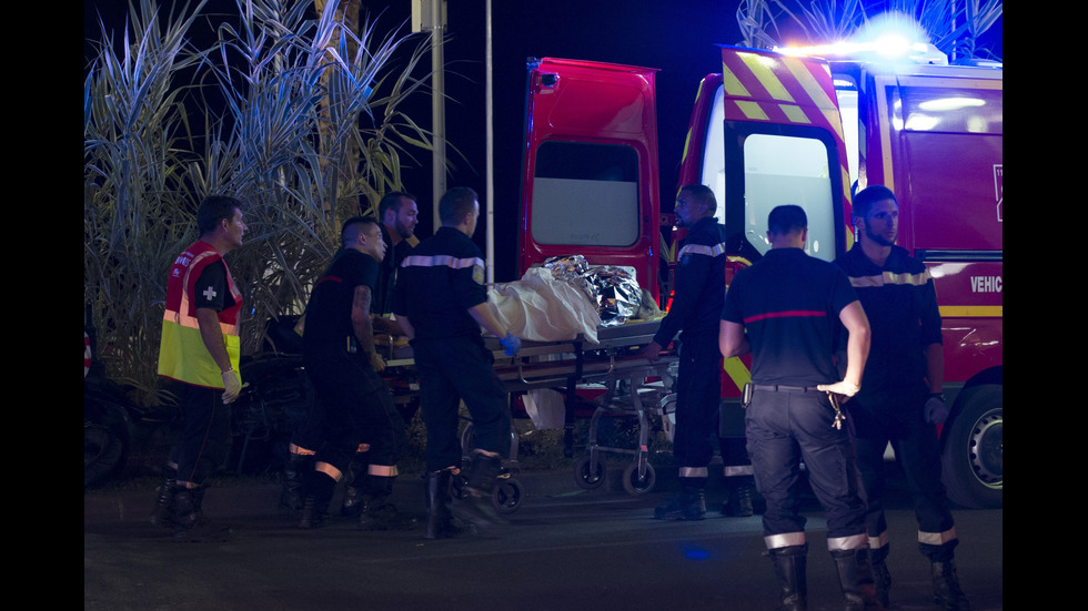 ОТ АРХИВА: Ница - в нощта на атентата, при който загинаха 86 души