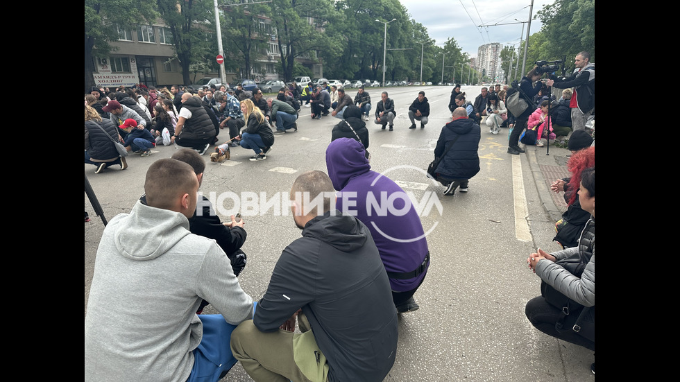 Протест в памет на пометените от млад шофьор пешеходци на бул. "Сливница"